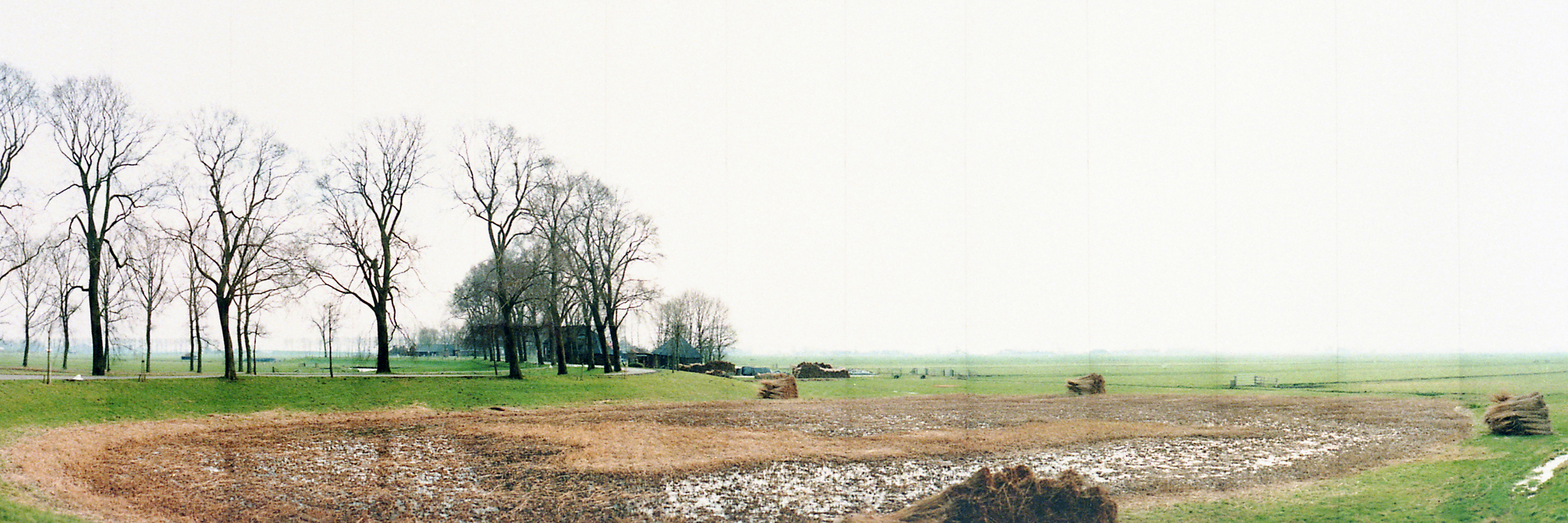 Jan Koster | Zwartendijk en de polder Dronthen,winter | 17 januari 1995 | 51 x 132 cm  