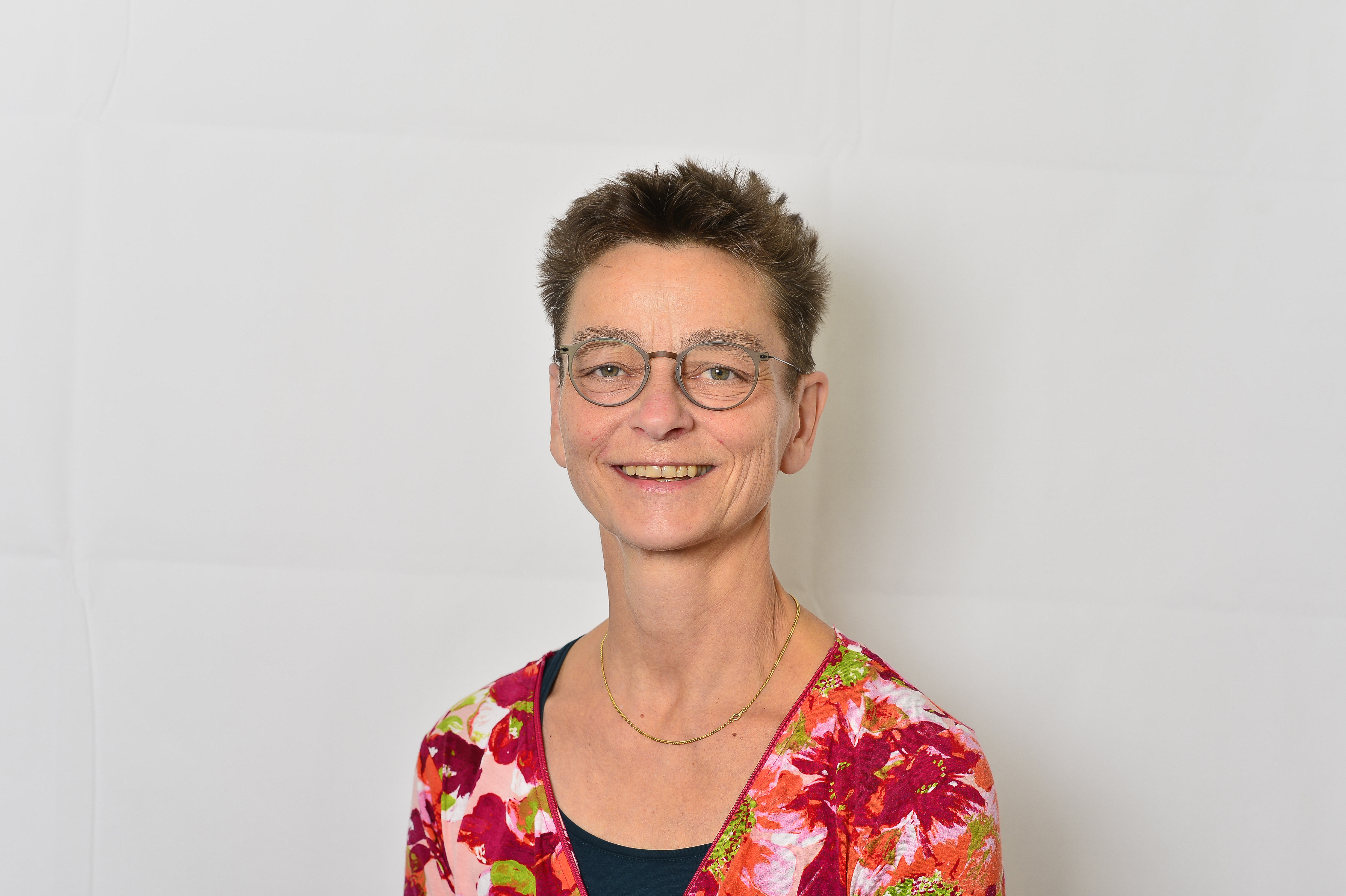                    Dr. Janneke Harting