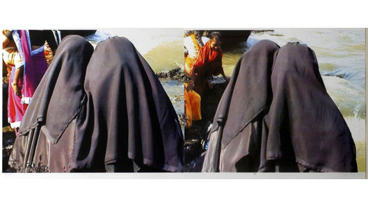 Tiong Ang | two woman | 2002 | zeefdruk | 79 x 133 cm