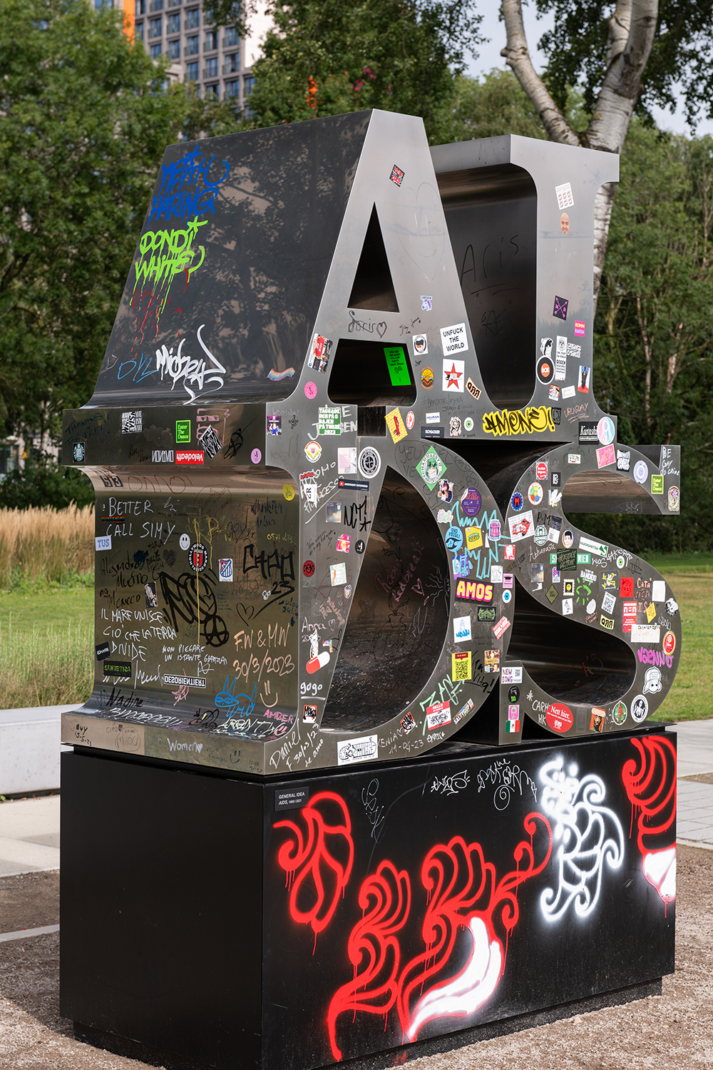 AIDS Sculpture